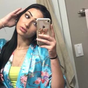 Meet your Posher, Olivia